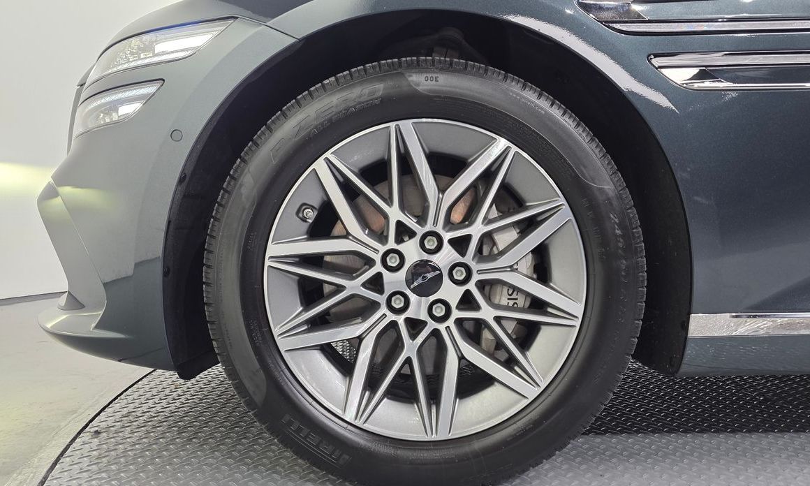 Genesis G80 2025