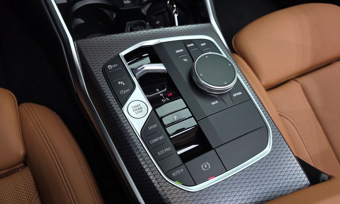 BMW 3-Series 2024