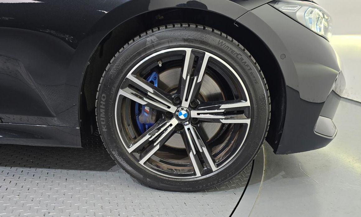 BMW 3-Series 2025