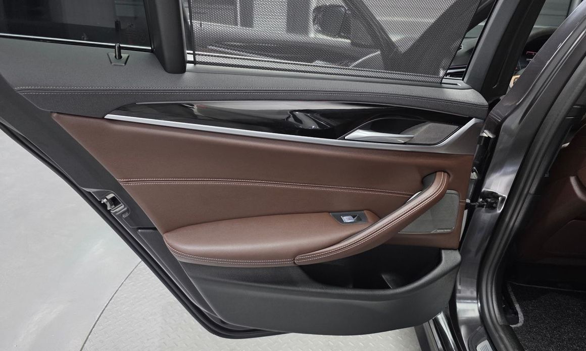 BMW 5-Series 2022