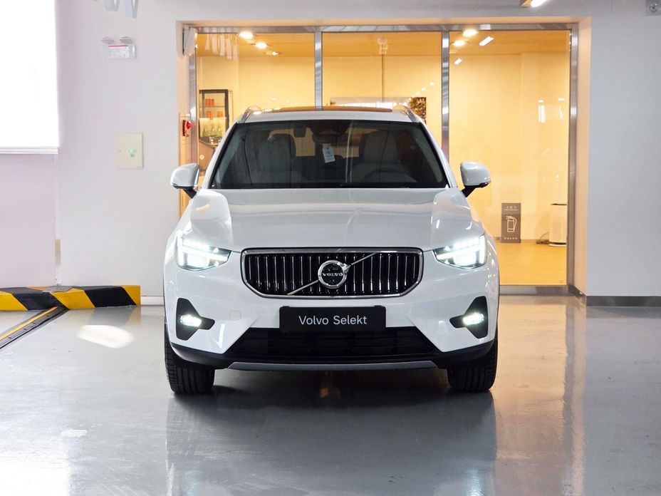 Volvo XC40 2026