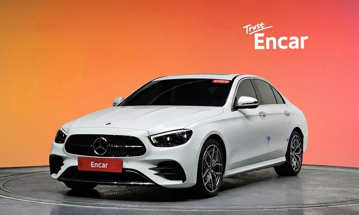 Mercedes-Benz E-Class 2022
