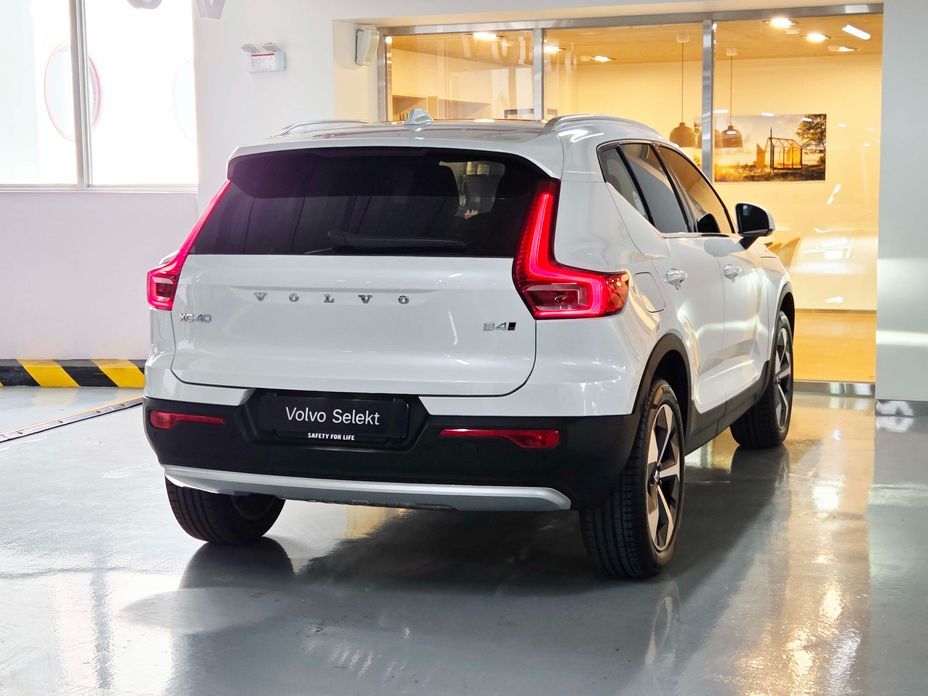 Volvo XC40 2026
