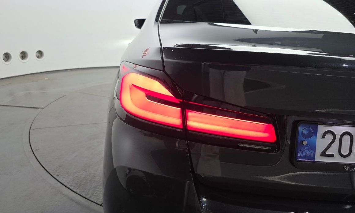 BMW 5-Series 2022