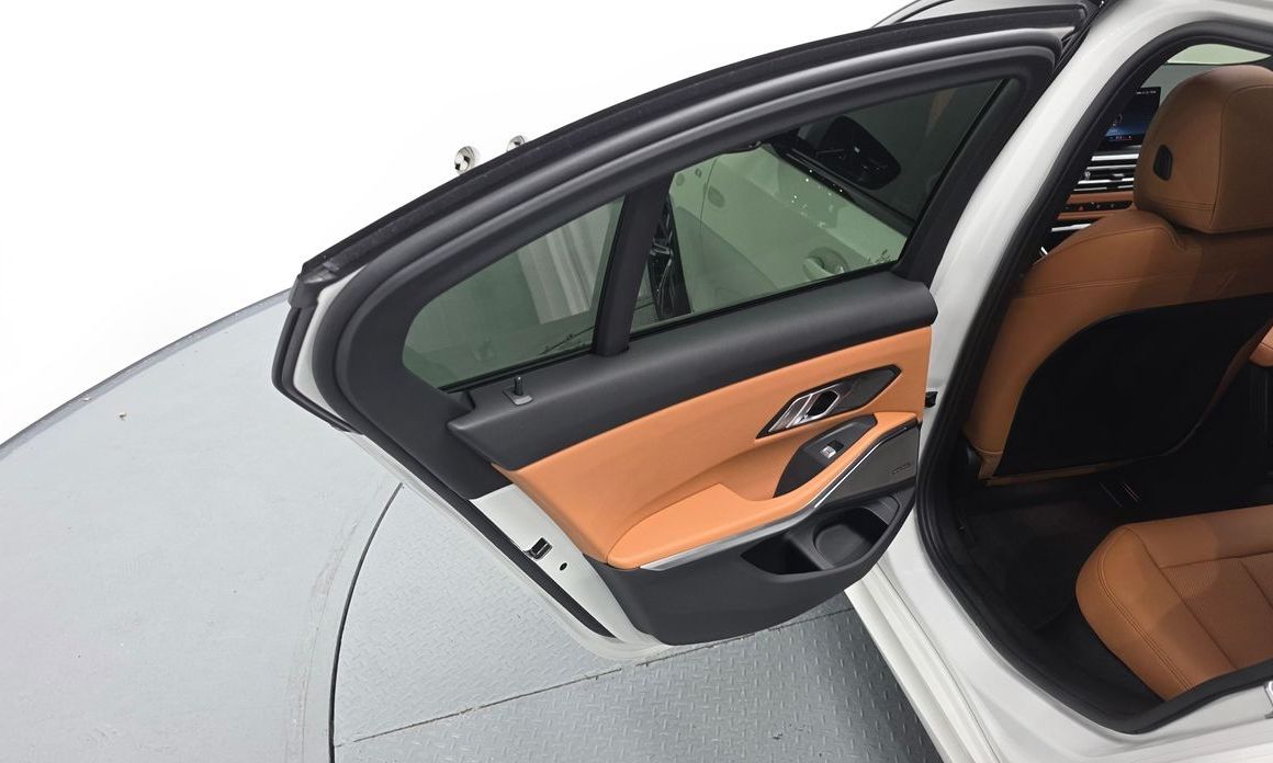 BMW 3-Series 2024