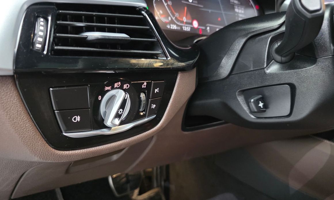 BMW 5-Series 2022