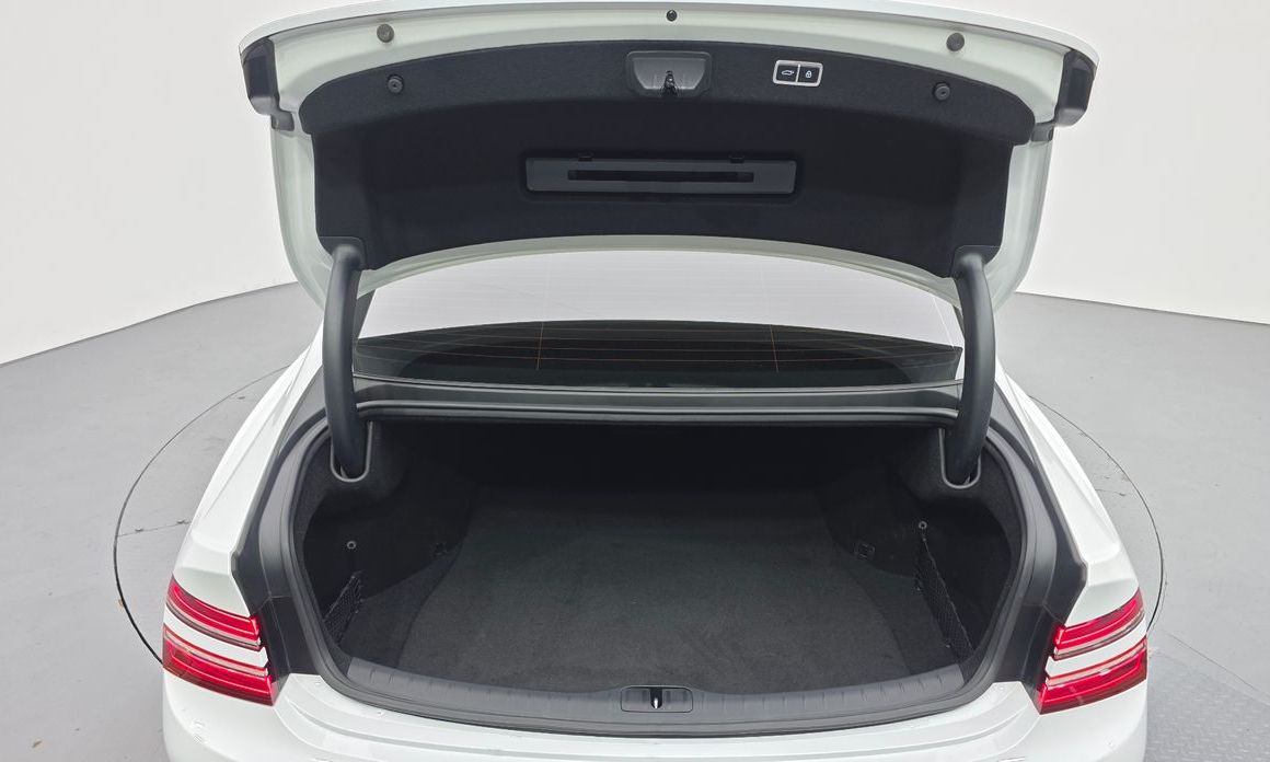Genesis G80 2023