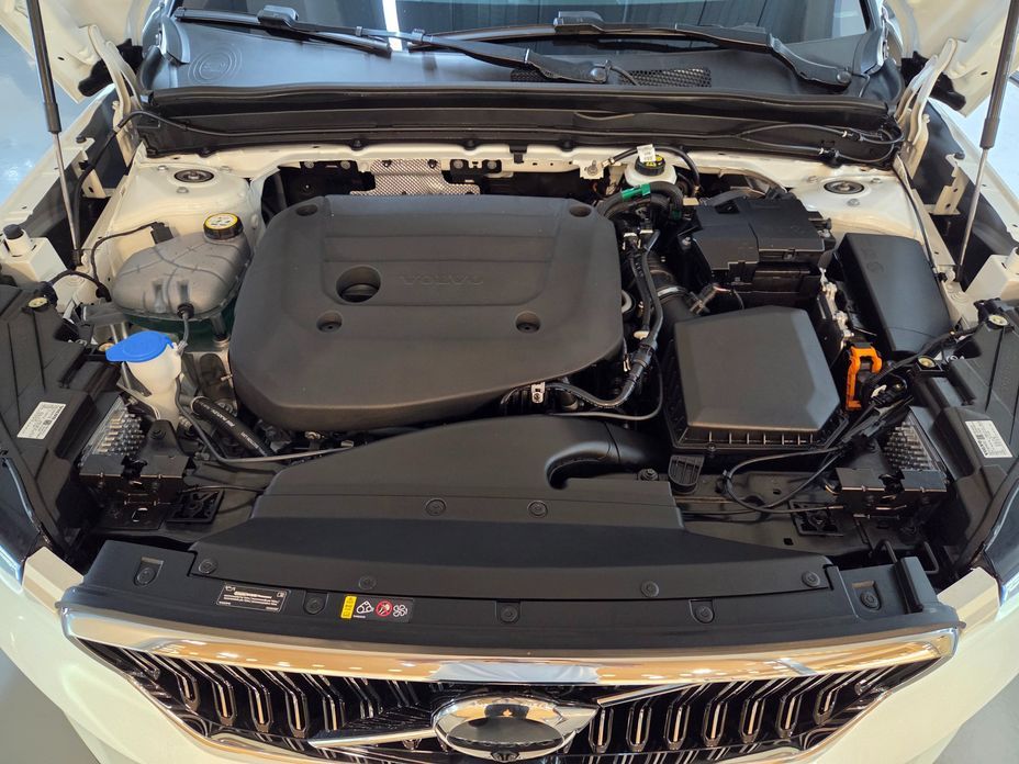 Volvo XC40 2026