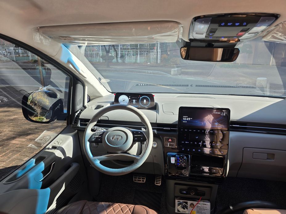 Hyundai Staria 2025