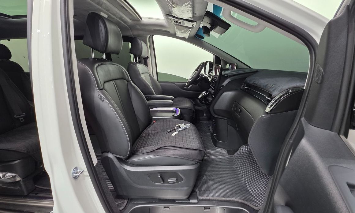 Hyundai Staria 2025