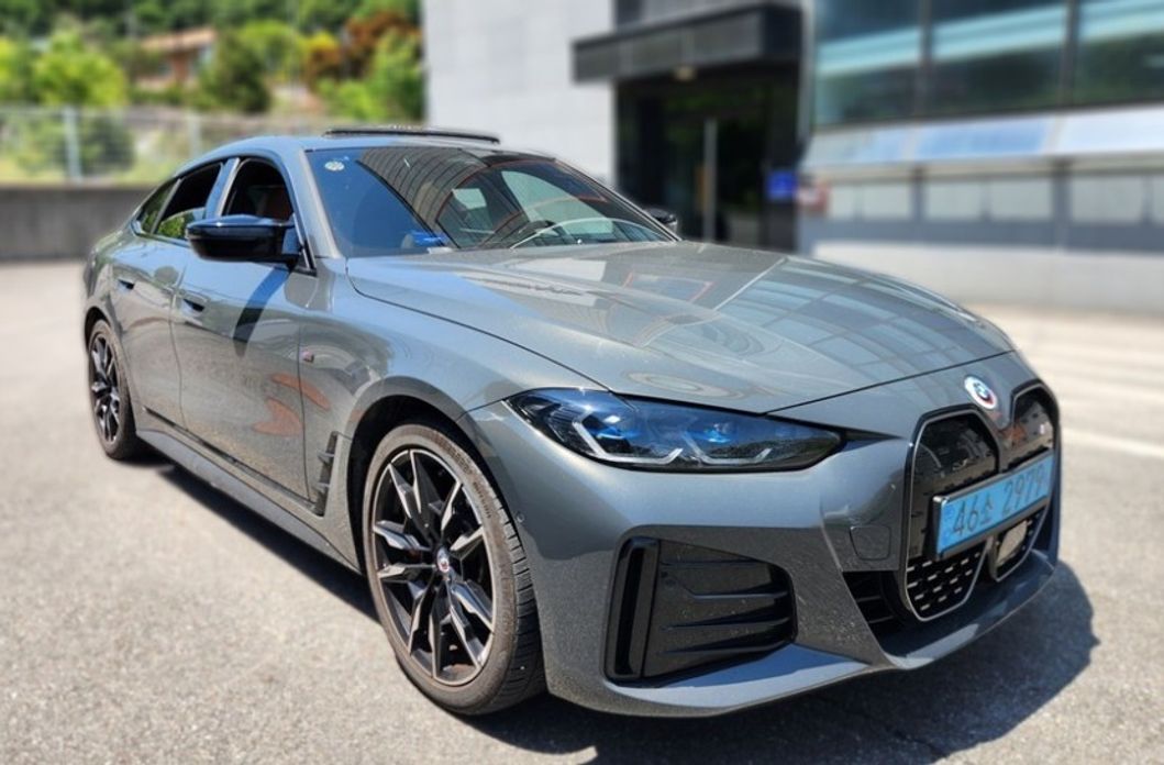 BMW i4 2023