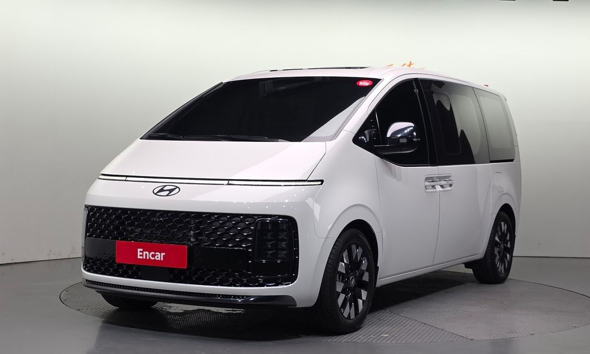 Hyundai Staria 2025