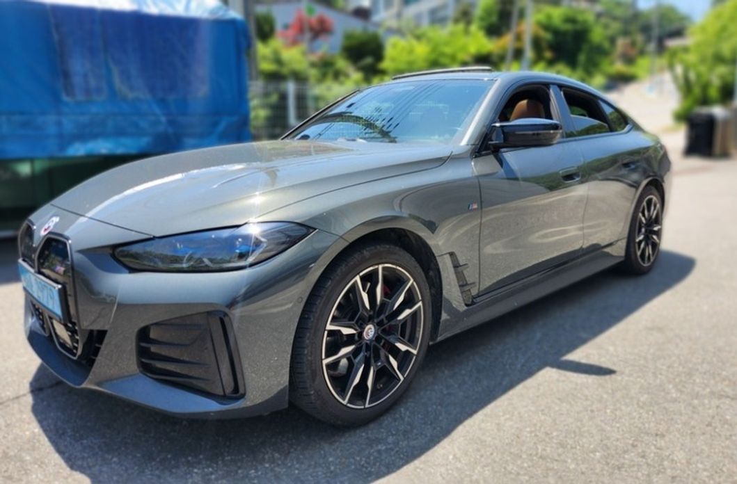 BMW i4 2023