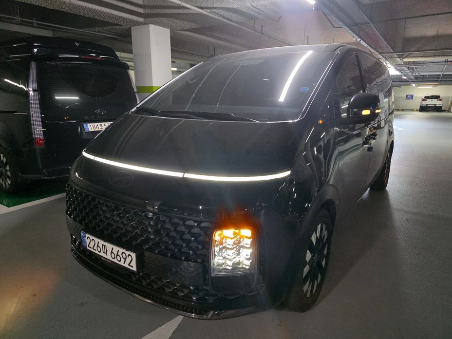 Hyundai Staria 2025