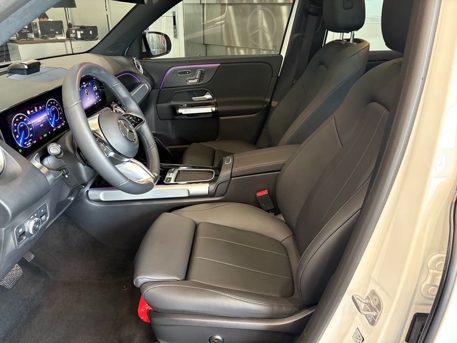 Mercedes-Benz EQB 2025