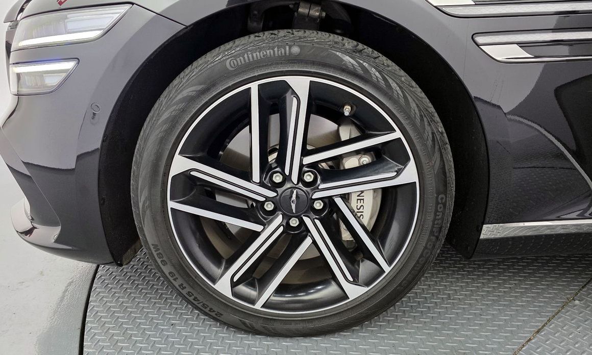 Genesis G80 2025