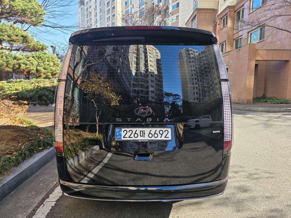 Hyundai Staria 2025