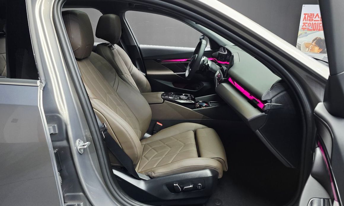 BMW 5-Series 2025