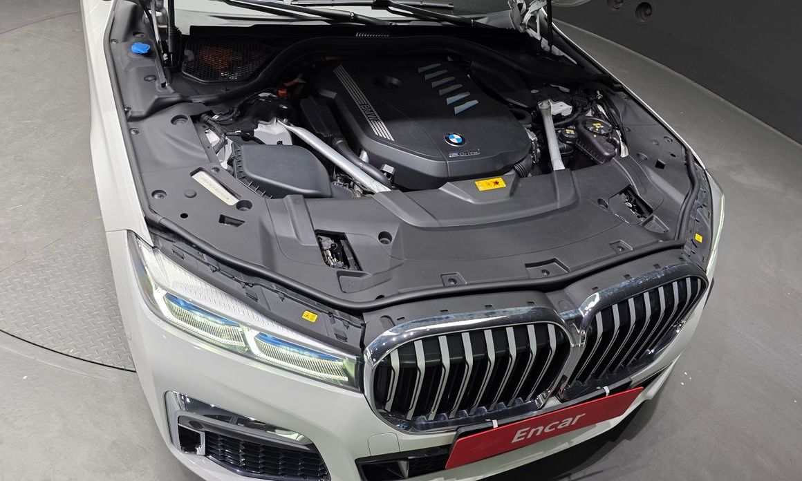 BMW 7-Series 2021