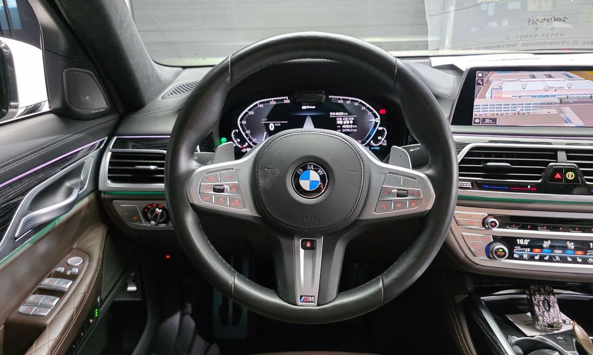 BMW 7-Series 2021