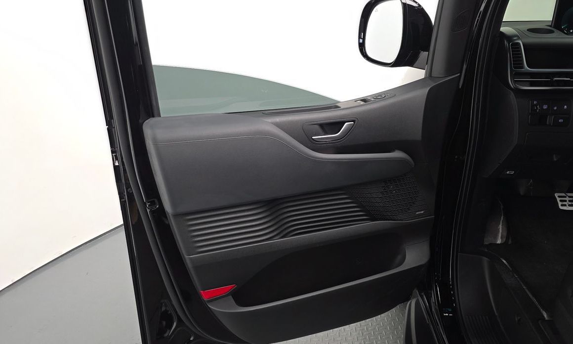 Hyundai Staria 2026