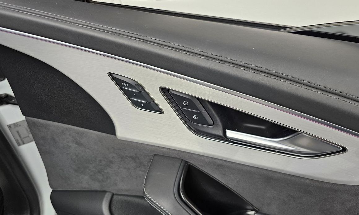 Audi Q8 2023