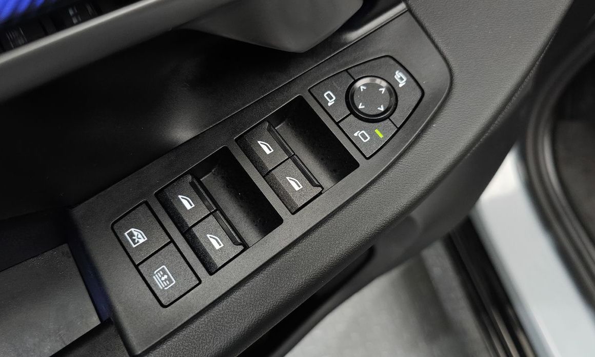 BMW 5-Series 2024
