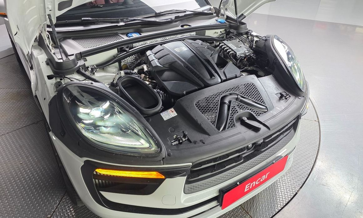 Porsche Macan 2023