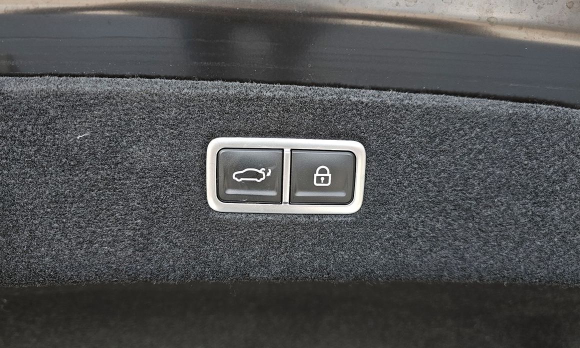 Genesis G90 2023