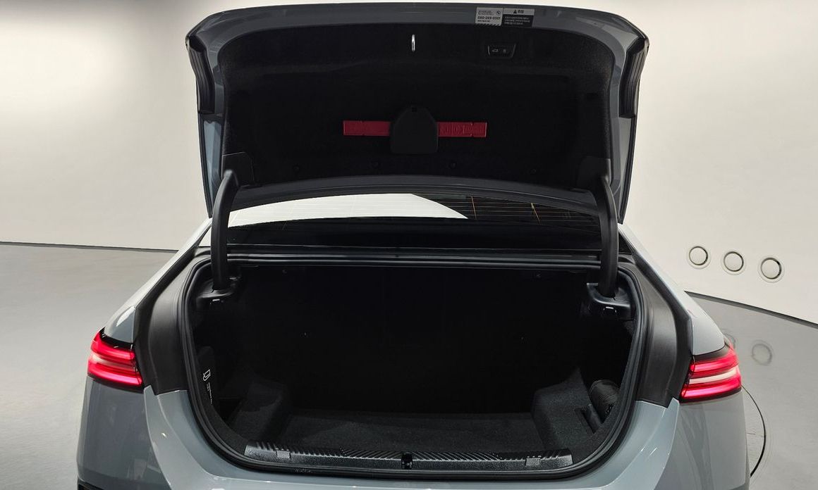 BMW 5-Series 2024