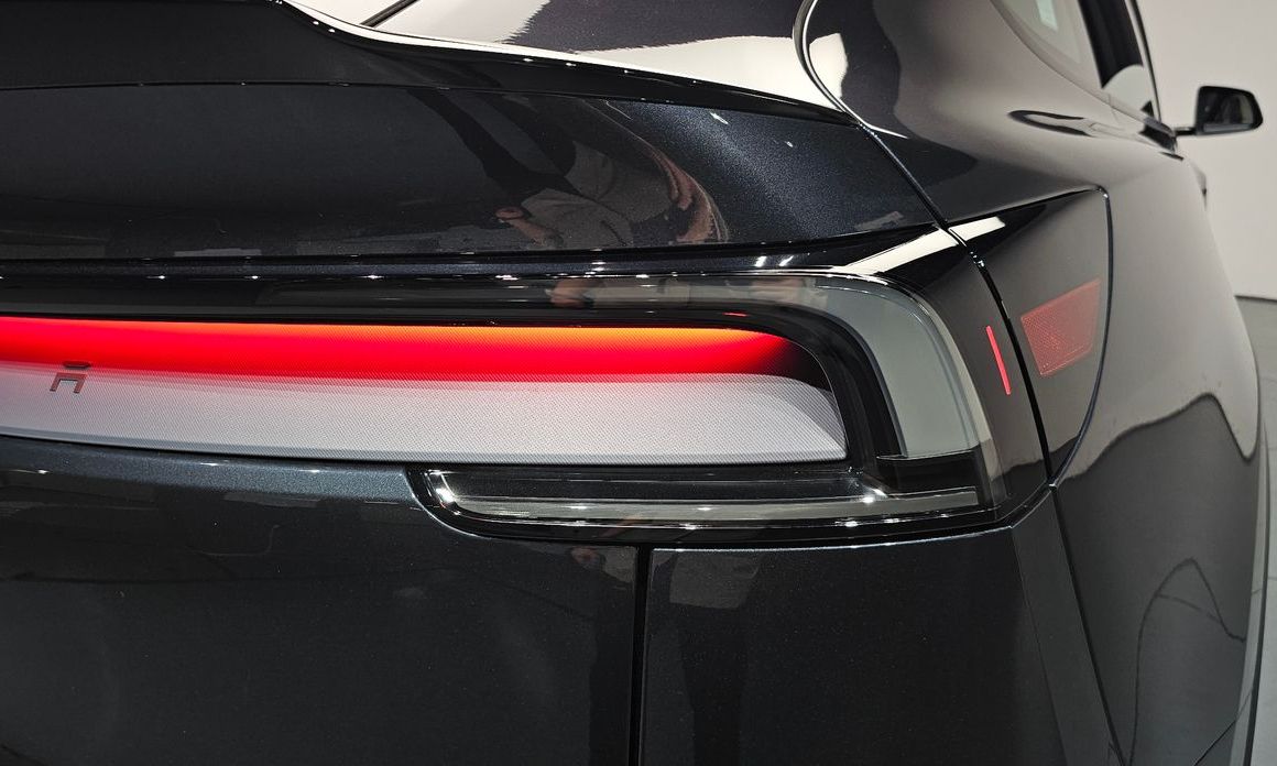 Tesla Model Y 2026