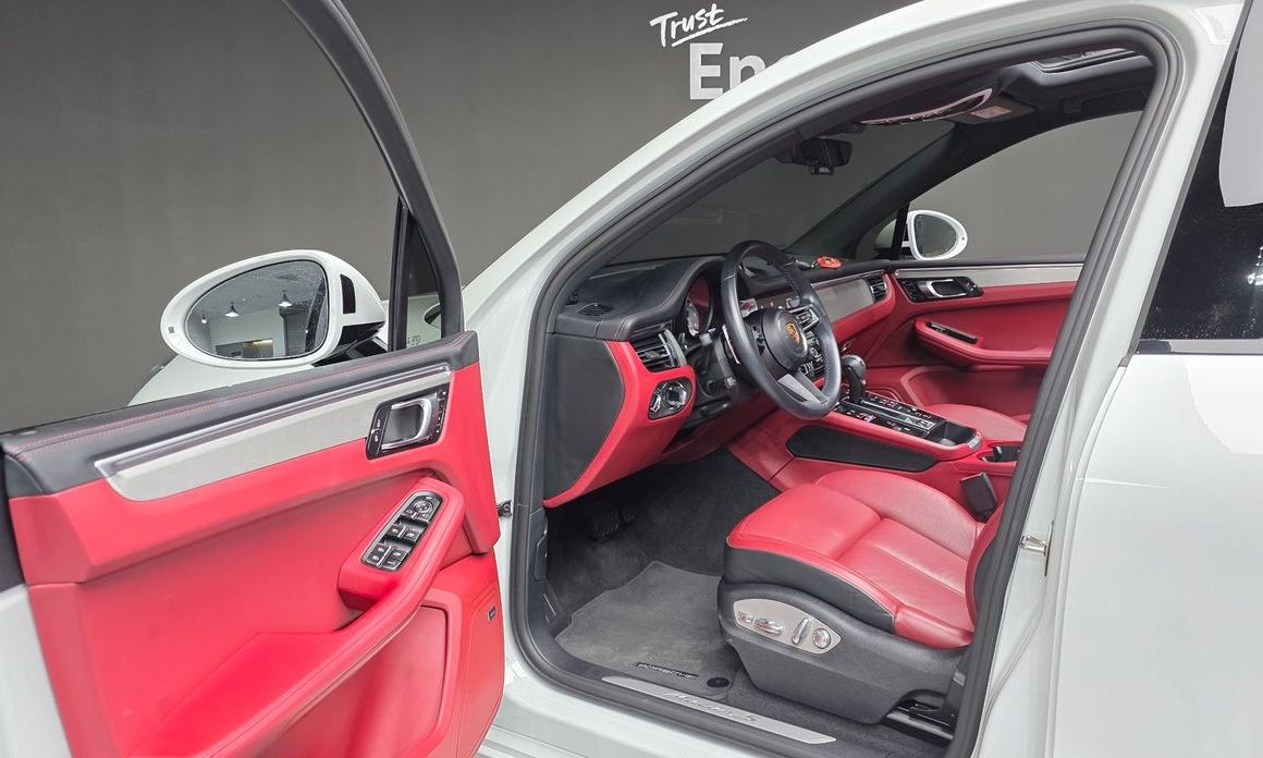 Porsche Macan 2023