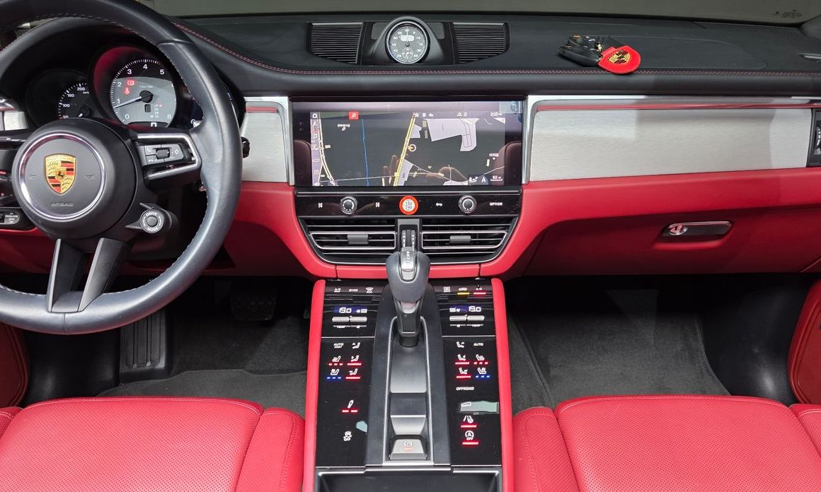 Porsche Macan 2023
