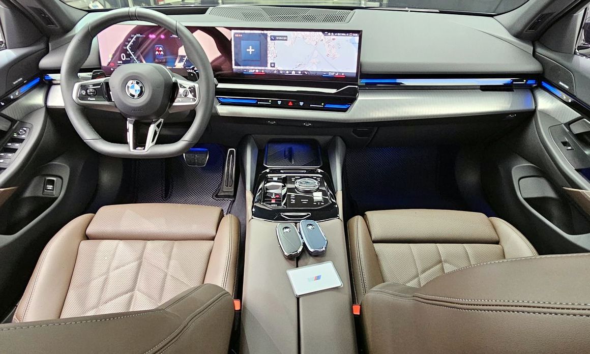 BMW 5-Series 2024