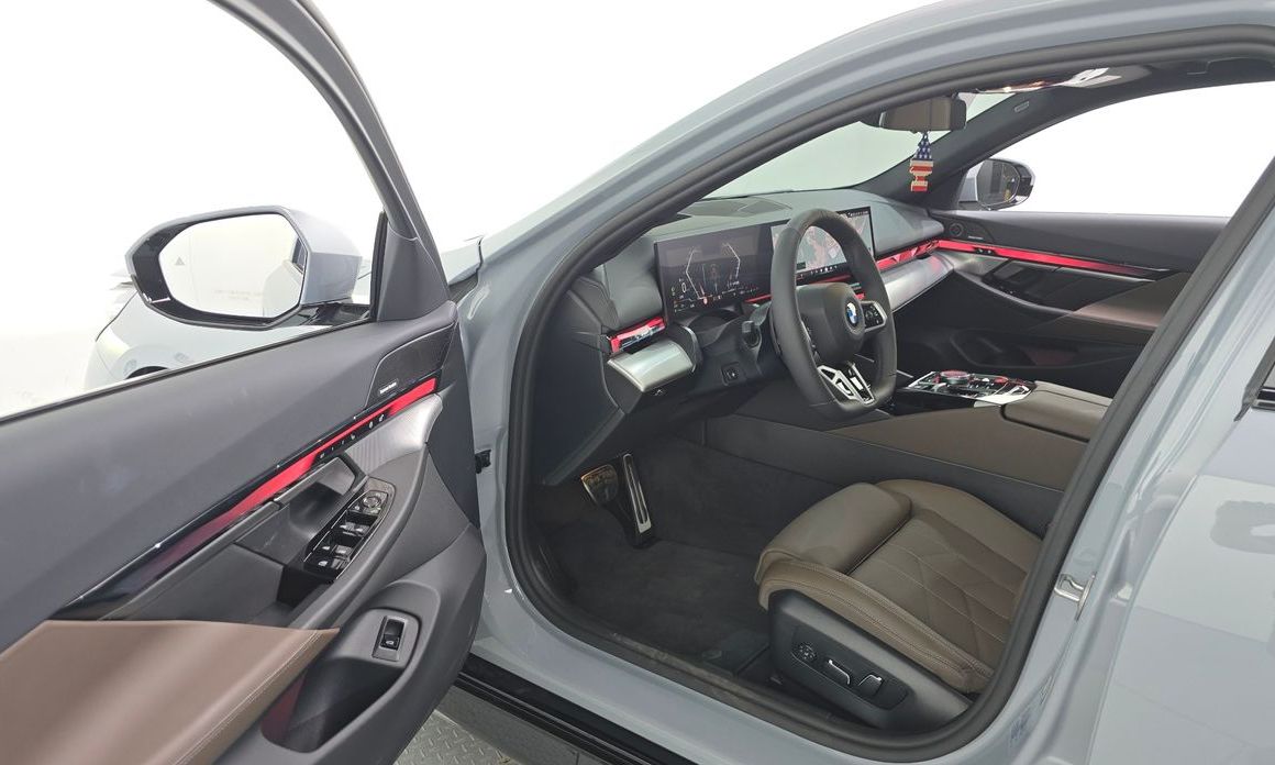 BMW 5-Series 2025