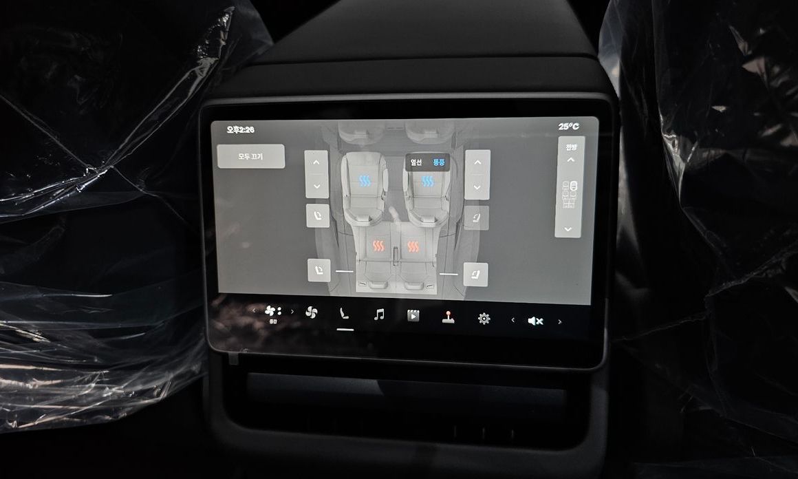 Tesla Model Y 2026