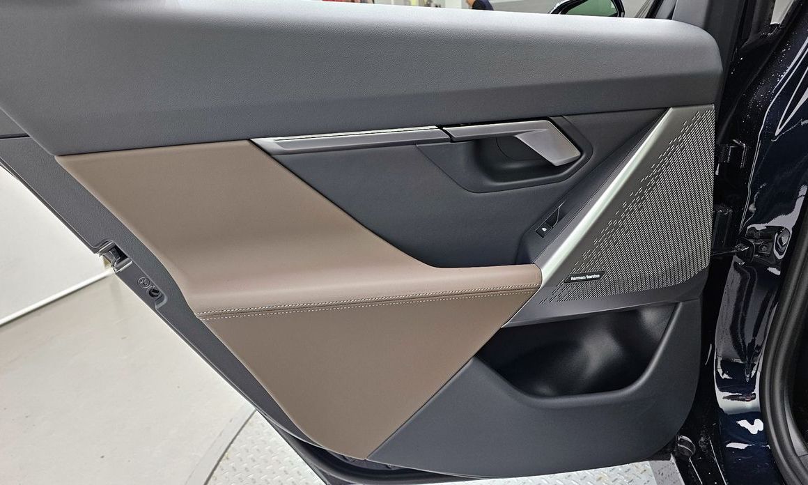 BMW 5-Series 2024