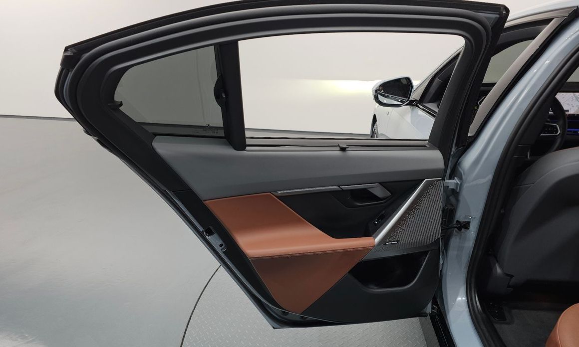 BMW 5-Series 2024