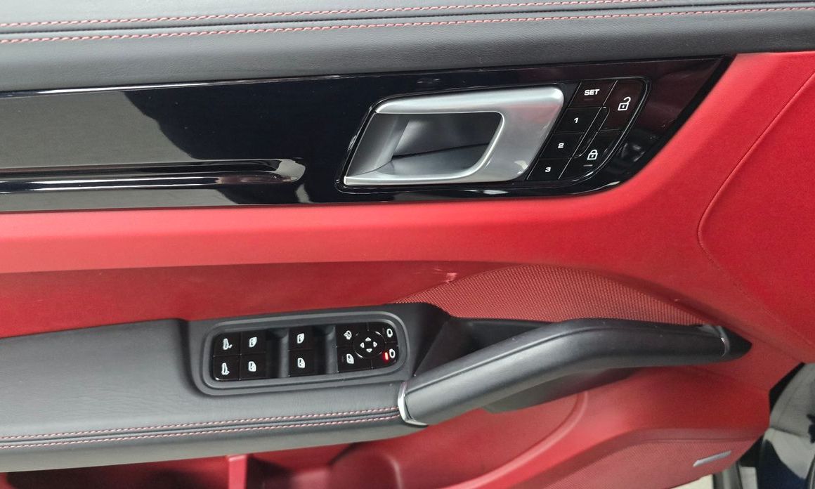 Porsche Cayenne 2020