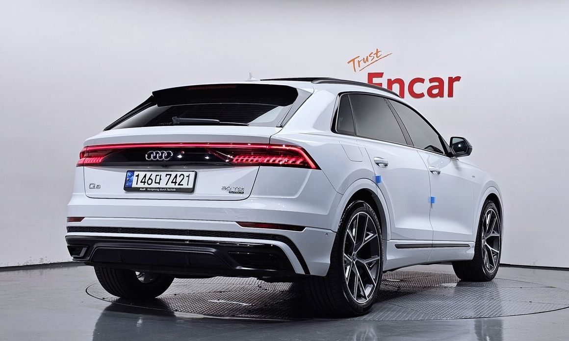 Audi Q8 2023