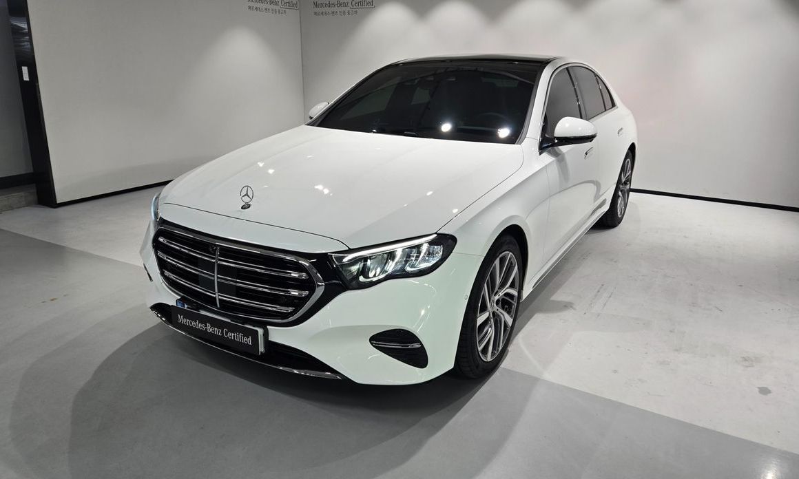 Mercedes-Benz E-Class 2025