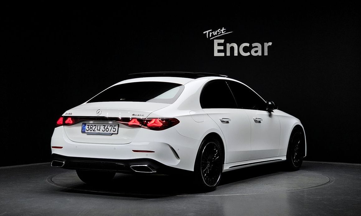 Mercedes-Benz E-Class 2026