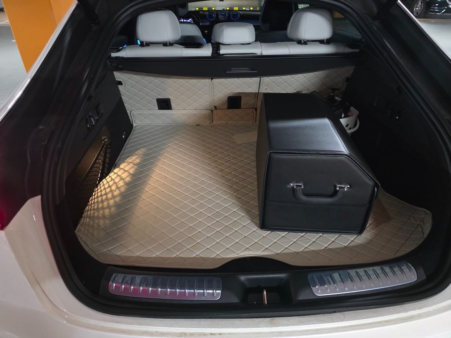 Mercedes-Benz GLC-Class 2025