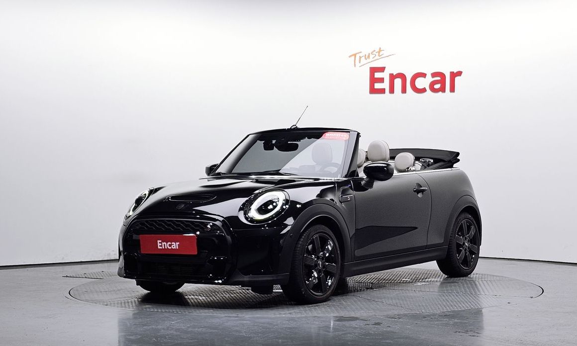 Mini Cooper Convertible 2023