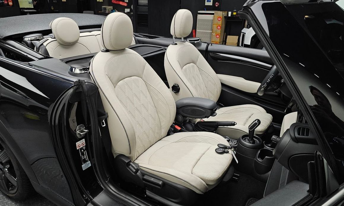 Mini Cooper Convertible 2023