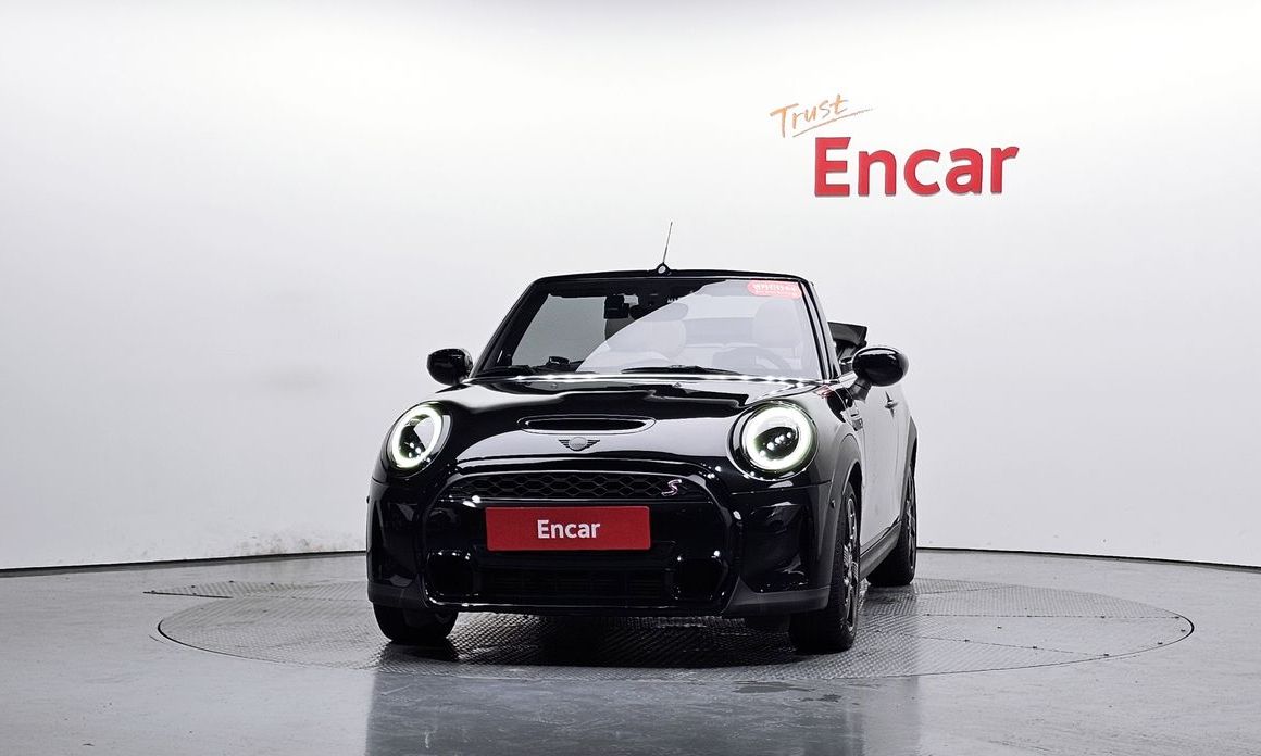 Mini Cooper Convertible 2023