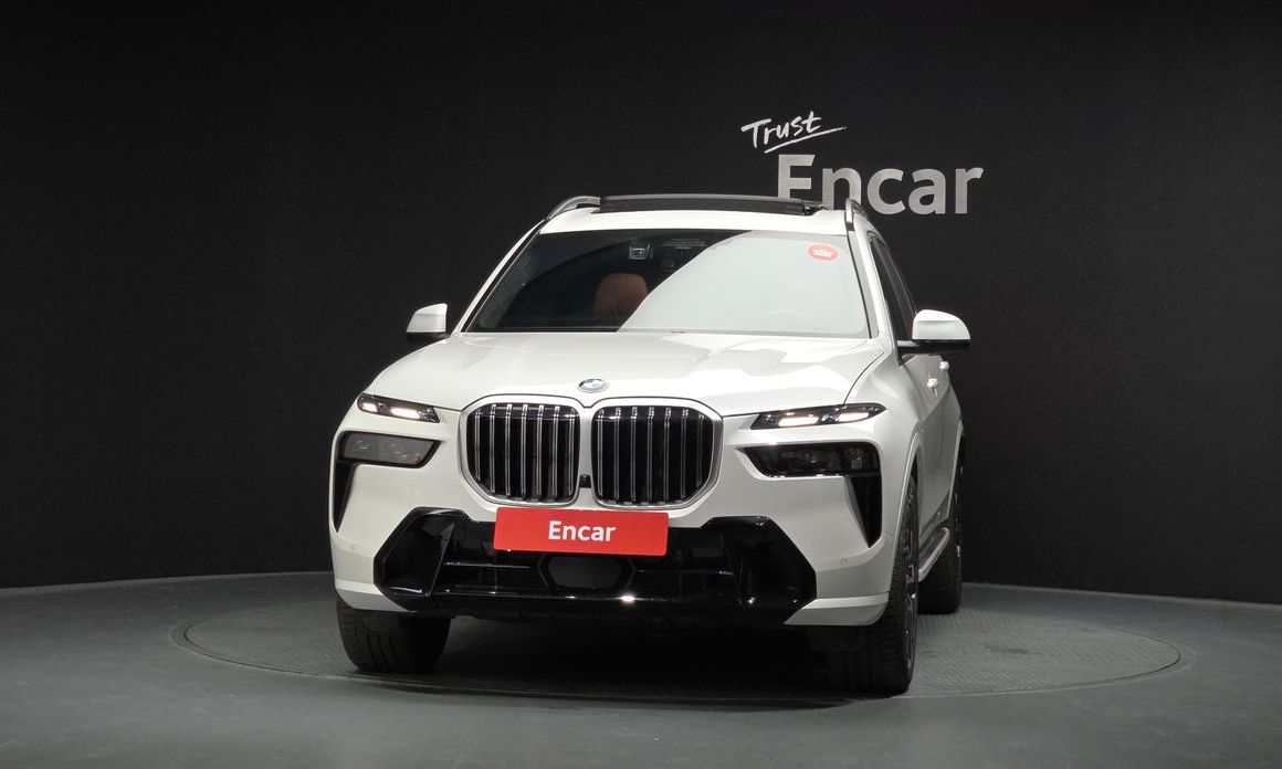 BMW X7 2025