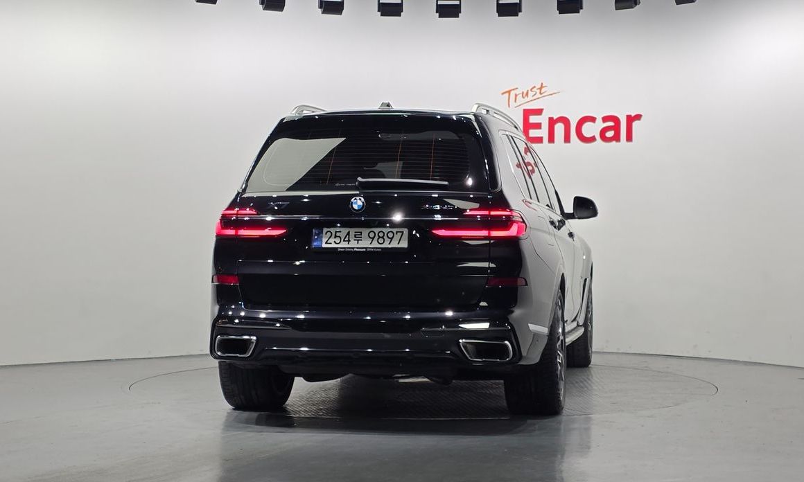 BMW X7 2024