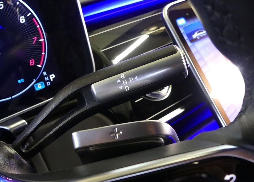 Mercedes-Benz S-Class 2023