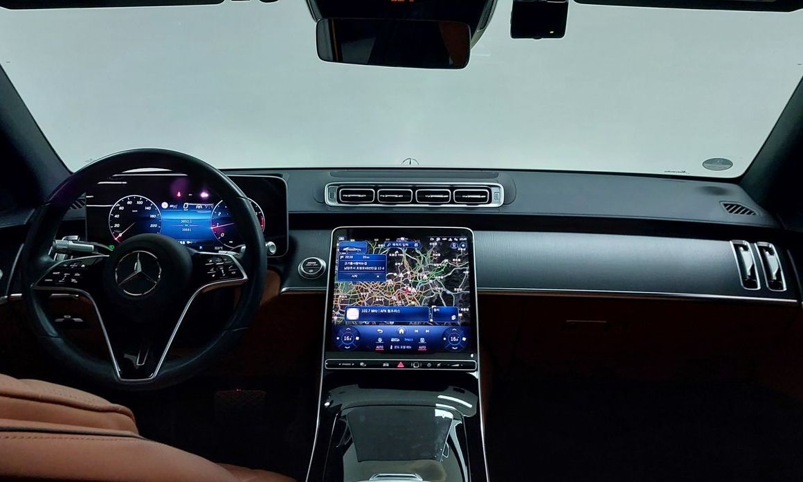 Mercedes-Benz S-Class 2023